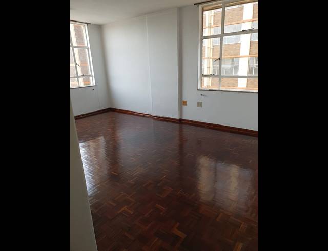 1.5 BEDROOM APARTMENT TO LET IN NORTH BEACH